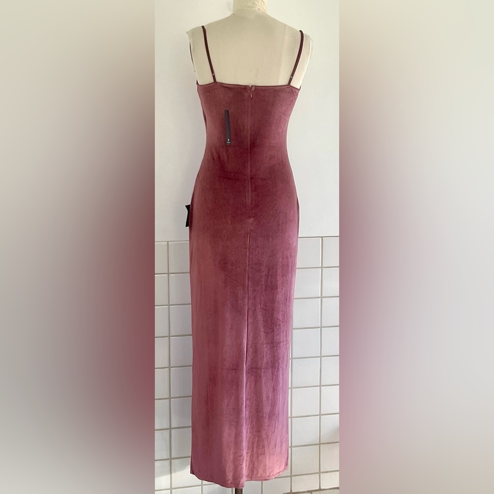 Lulu's Luxurious Stretch Velvet Dress  Deep Rose Mock Wrap Front NWT - Picture 3 of 6